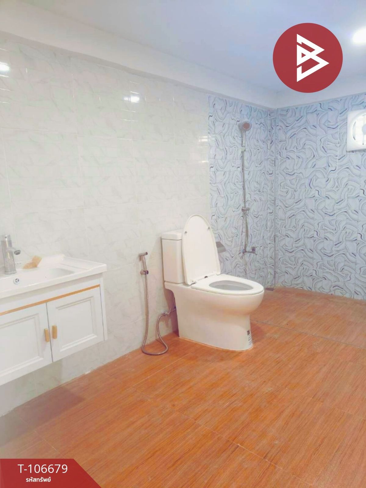 ขายบ้านเดี่ยวพร้อมผู้เช่า 2 ชั้น เนื้อที่ 45 ตร.วา บางนา กรุงเทพมหานคร