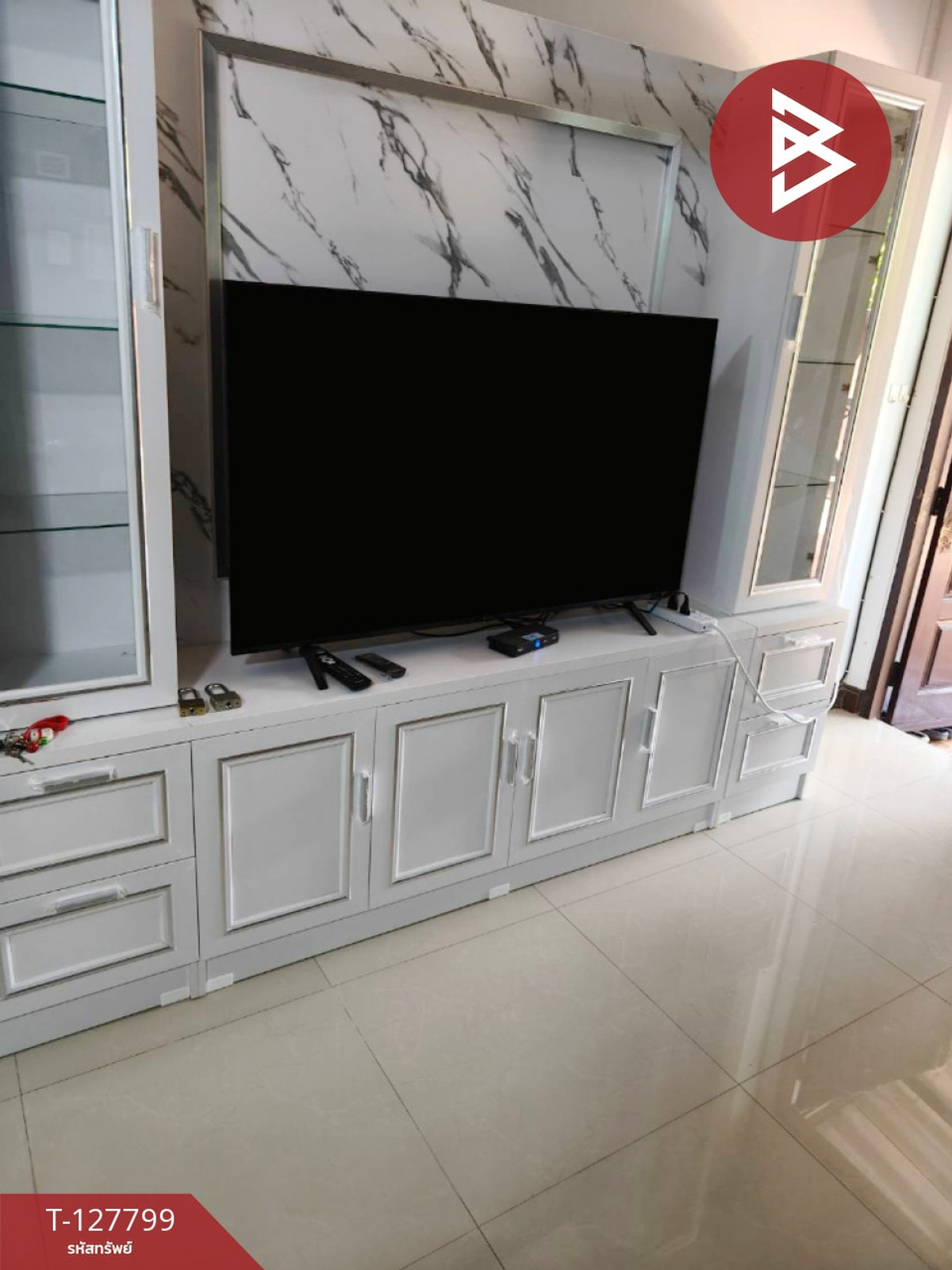ขายทาวน์เฮ้าส์ 2 ชั้น เนื้อที่ 24 ตร.วา ท่าอิฐ อุตรดิตถ์