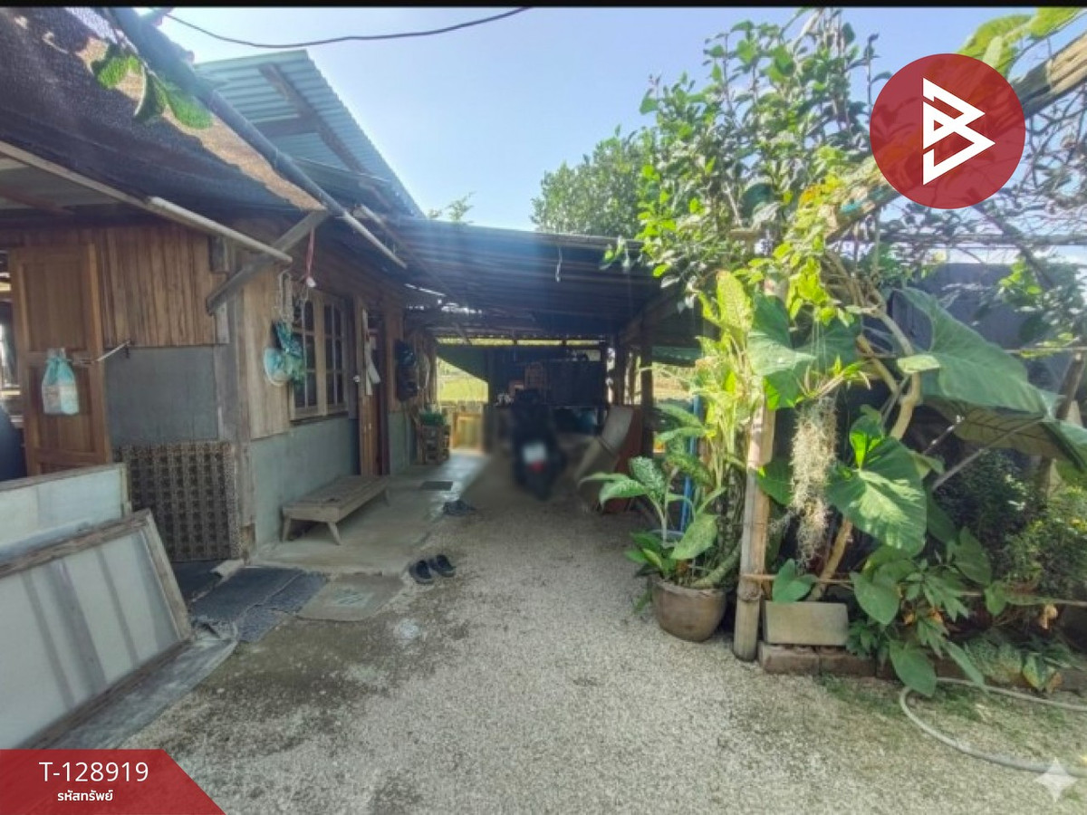 ขายบ้านเดี่ยวพร้อมที่ดิน เนื้อที่ 90 ตารางวา ต.บ้านเกาะ อุตรดิตถ์