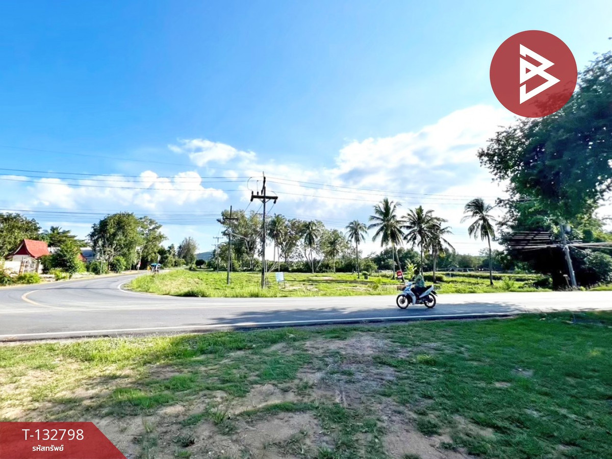 ขายที่ดิน เนื้อที่ 2 ไร่ 3 งาน 80 ตร.วา สิชล นครศรีธรรมราช