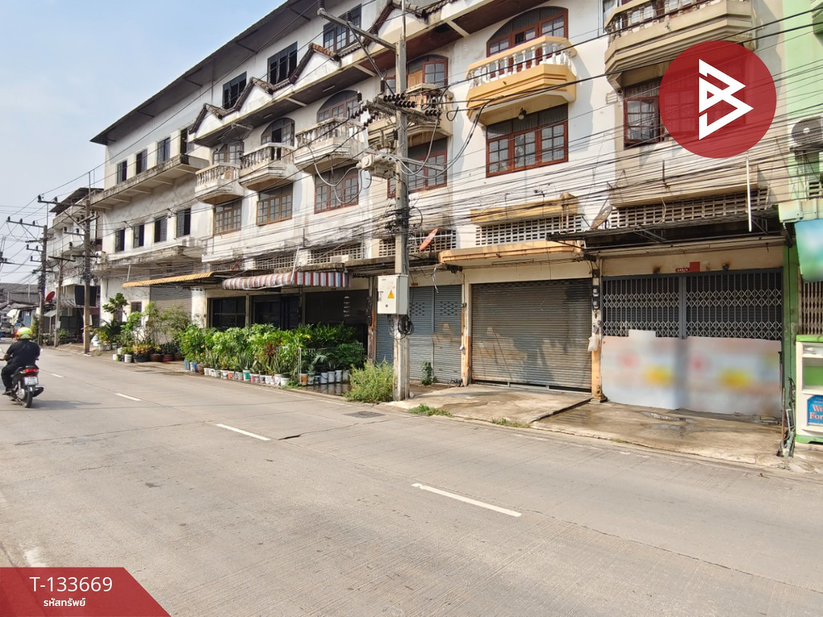 ขายอาคารพาณิชย์ 3 ชั้น เนื้อที่ 30.8 ตร.วา กระทุ่มแบน สมุทรสาคร