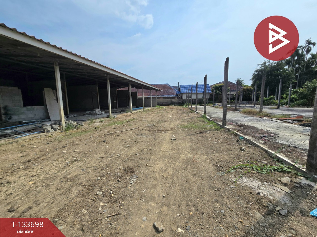 ขายที่ดินพร้อมสิ่งปลูกสร้าง เนื้อที่ 2 ไร่ 2 งาน 52.9 ตารางวา บางกะจะ จันทบุรี