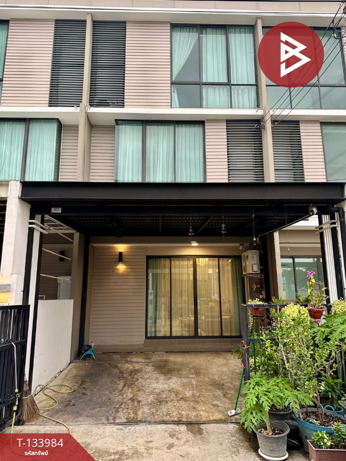 ขายทาวน์เฮ้าส์ หมู่บ้านพาทิโอ รามคำแหง-วงแหวน ลาดกระบัง กรุงเทพมหานคร (Patio Ramkhamhaeng-Wongwaen)