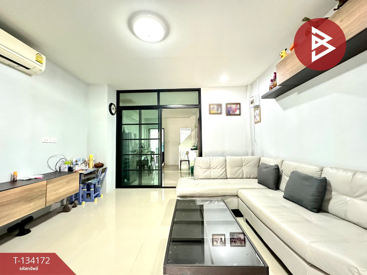 ขายทาวน์เฮ้าส์ หมู่บ้านโกลเด้นทาวน์ วังหิน-แตงอ่อน (Golden Town Wanghin-Tangon) ชลบุรี