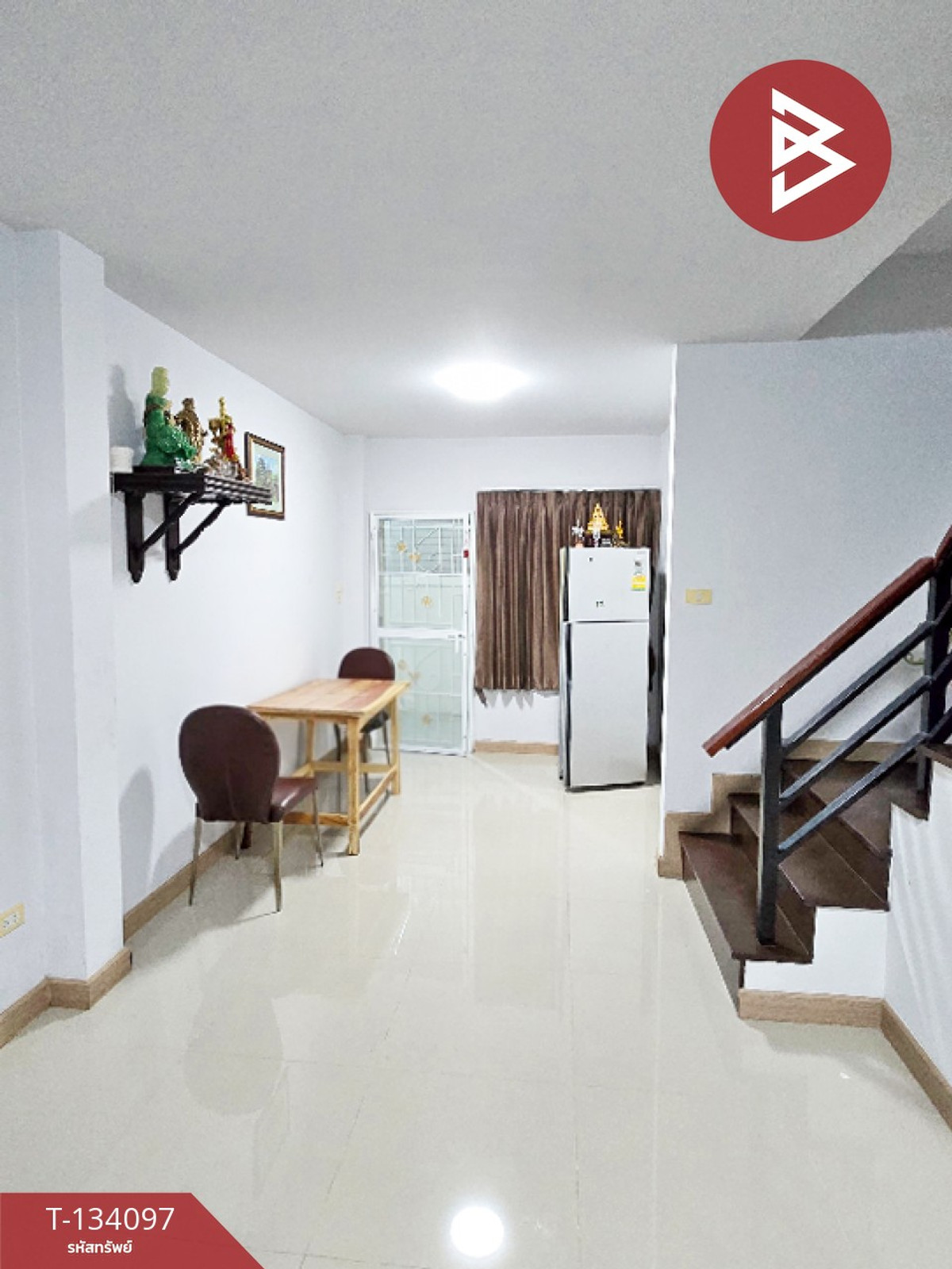 ขาย/เช่า ทาวน์เฮ้าส์หลังมุม หมู่บ้านบางแสนฮิลล์ ชลบุรี พร้อมอยู่