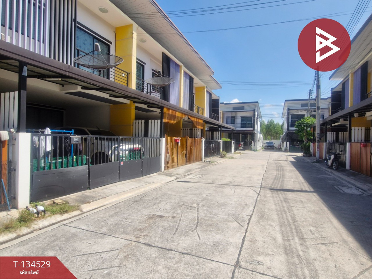 ขายด่วนทาวน์เฮ้าส์ หมู่บ้านสุขปิติวิว (Sukpiti View) ชลบุรี