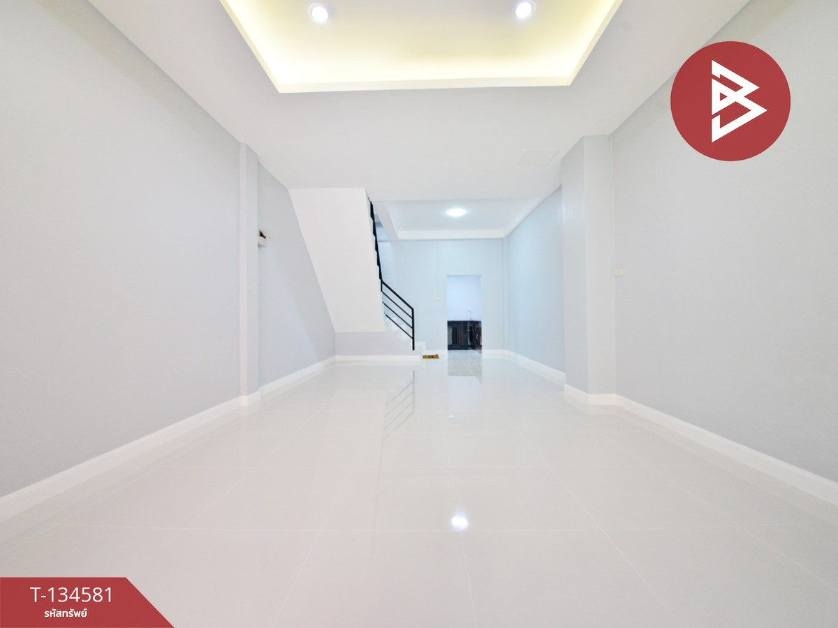 ขายทาวน์เฮ้าส์ หมู่บ้านรินทิชา แพรกษา สมุทรปราการ พร้อมอยู่