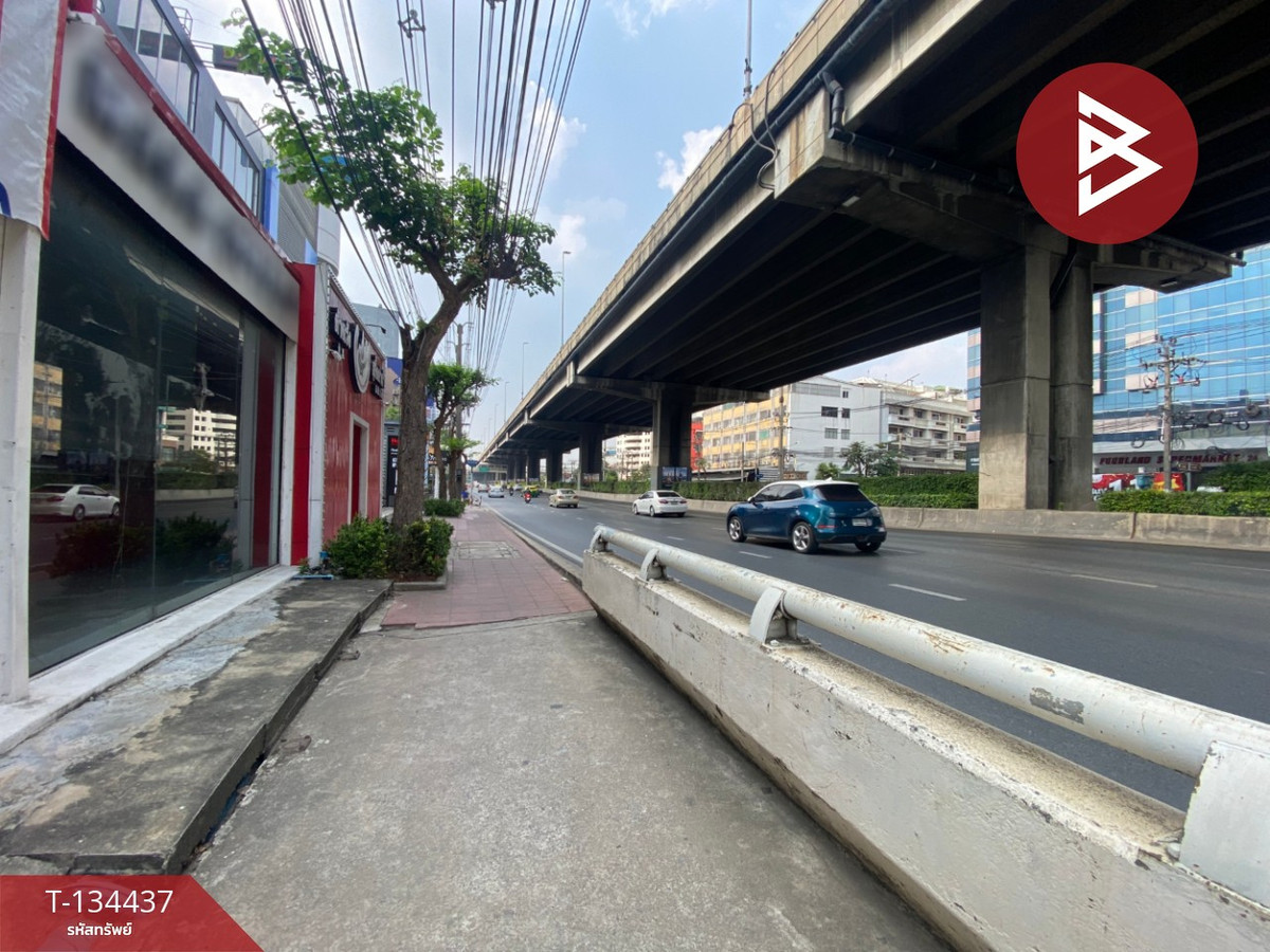 ขายอาคารพาณิชย์ 3 ชั้น เนื้อที่ 50 ตร.วา ถนนบรมราชชนนี บางกอกน้อย กรุงเทพฯ