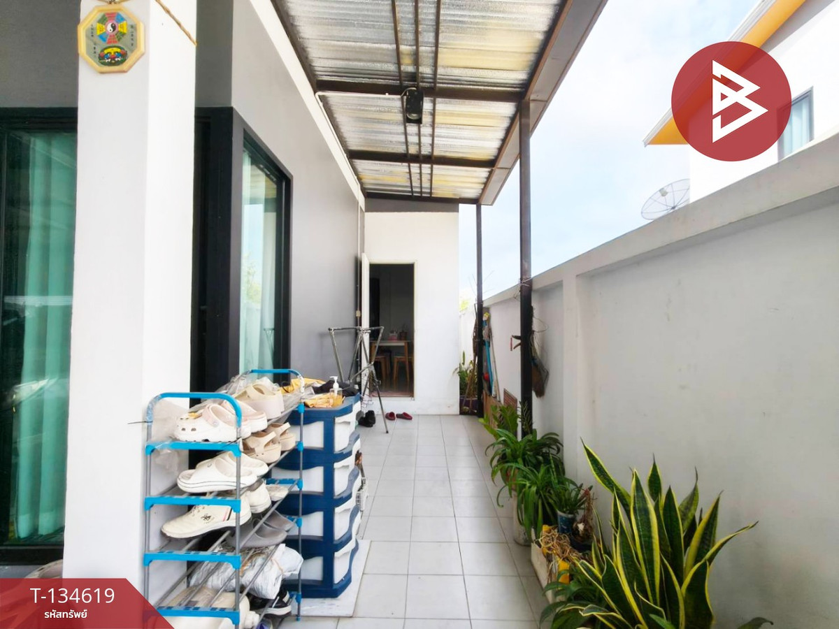 ขายบ้านแฝดหลังริม หมู่บ้านนิรันดาพลัส (Niranda Plus) พานทอง ชลบุรี