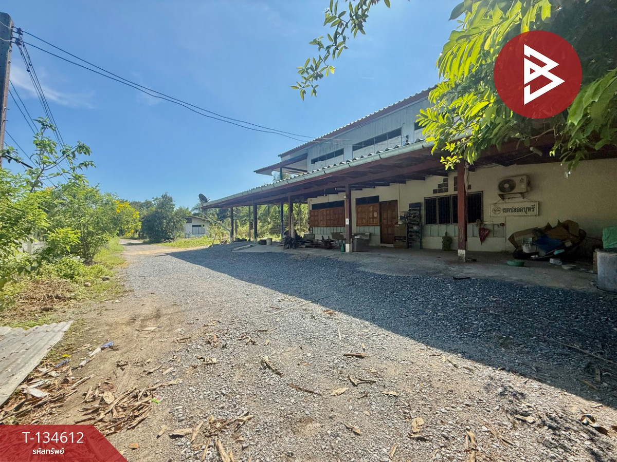 ขายบ้านเดี่ยวพร้อมที่ดิน เนื้อที่ 3 ไร่ 3 งาน 57 ตร.วา บ้านแพ้ว สมุทรสาคร