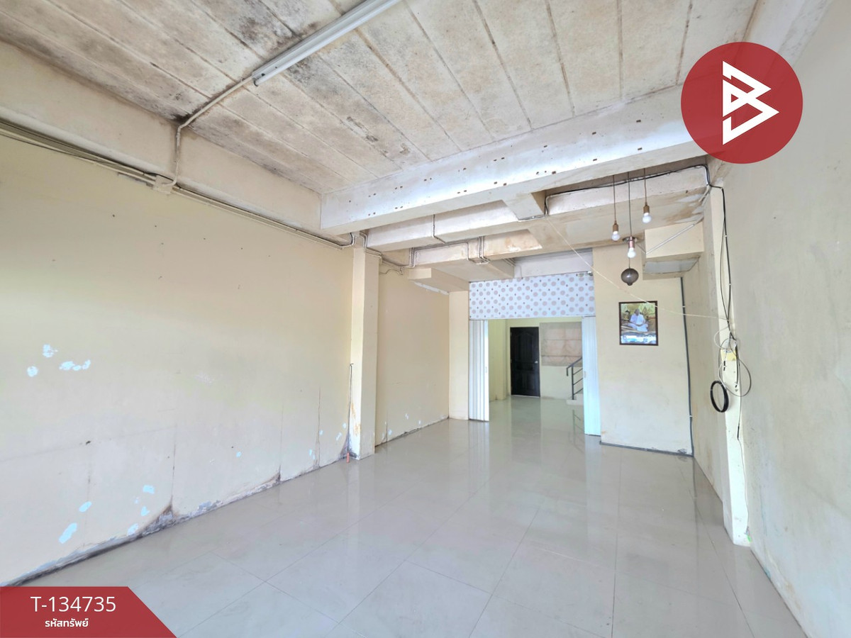 ขายอาคารพาณิชย์ 3 ชั้น หน้าหมู่บ้านอคาเดีย หนองขาม ศรีราชา ชลบุรี