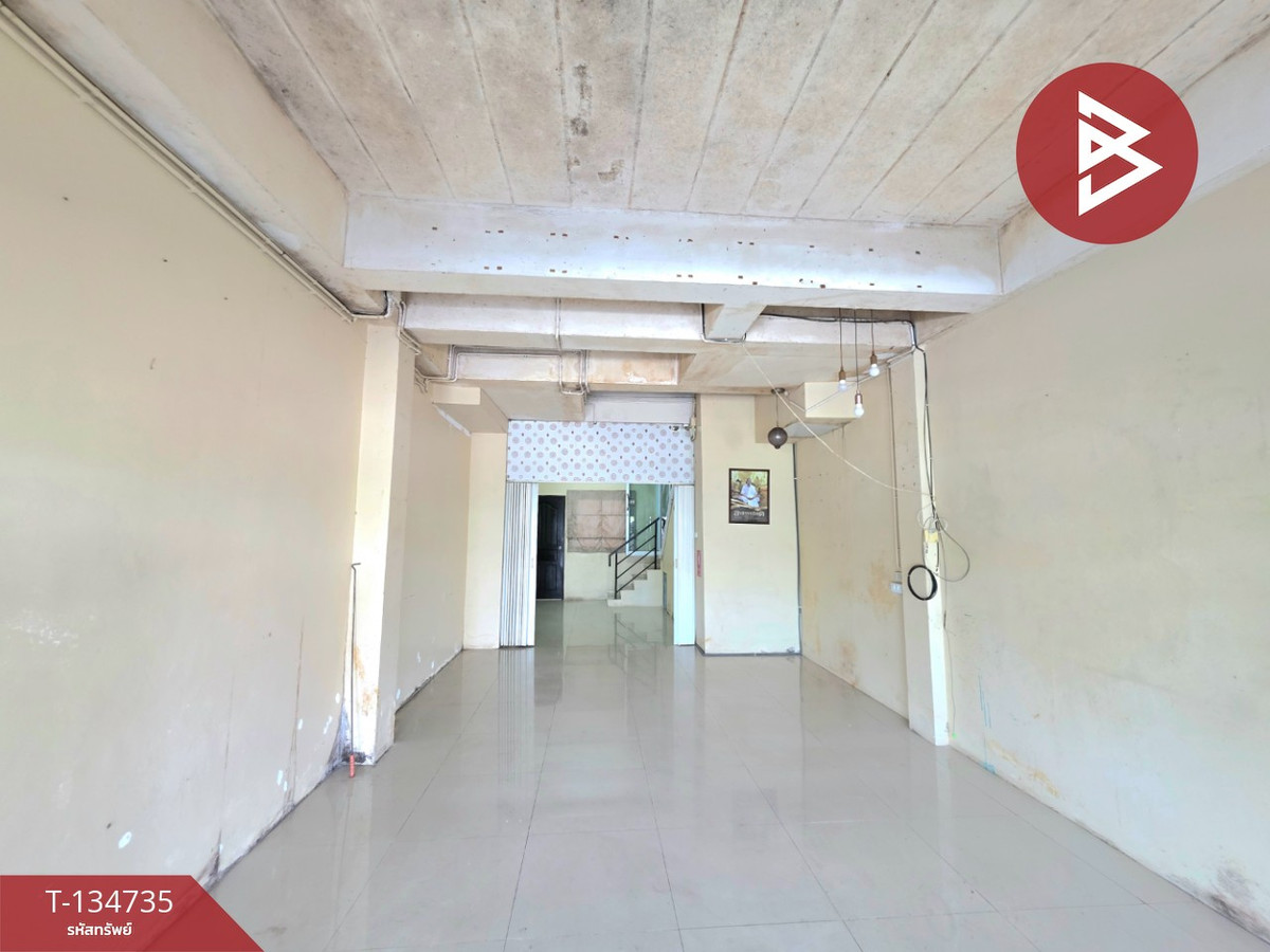 ขายอาคารพาณิชย์ 3 ชั้น หน้าหมู่บ้านอคาเดีย หนองขาม ศรีราชา ชลบุรี