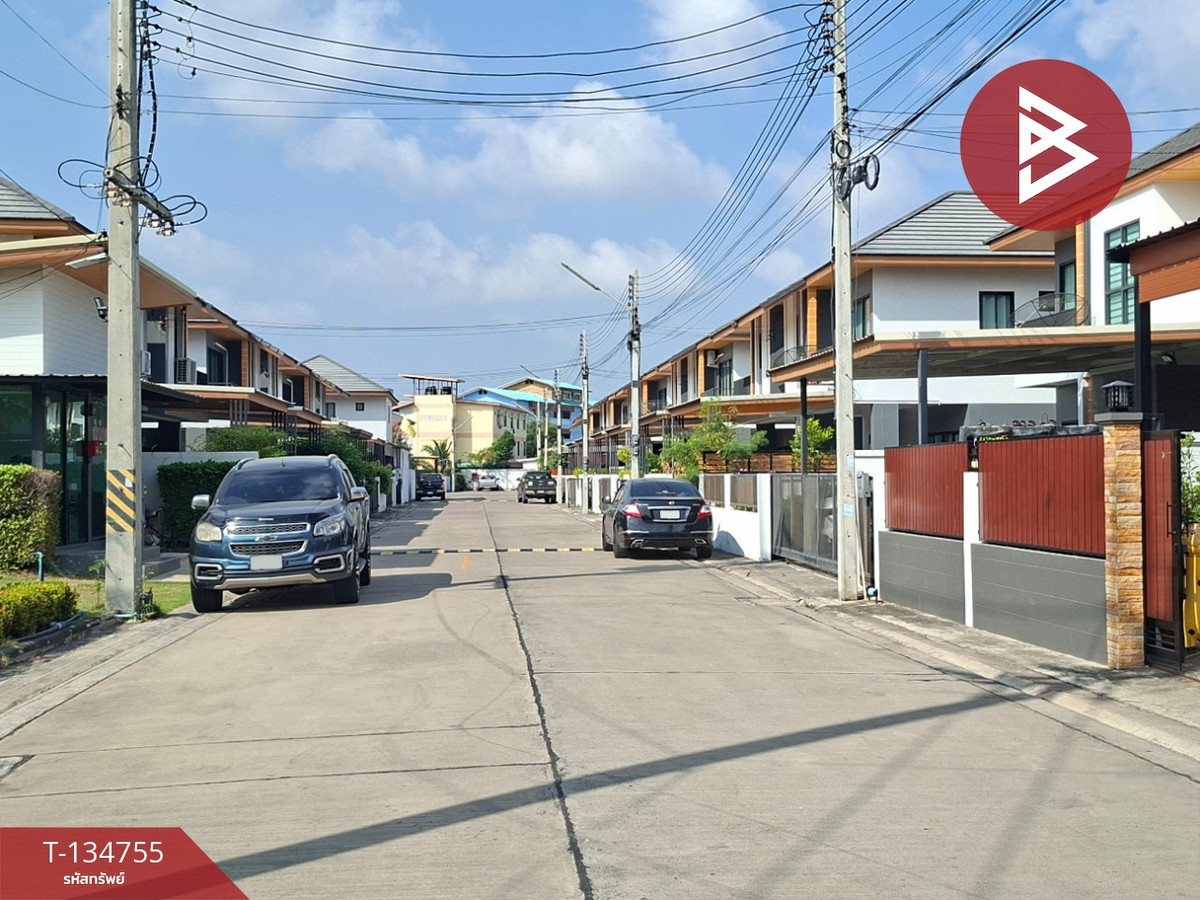 ขายทาวน์เฮ้าส์ หมู่บ้านนิรันดา อมตะนคร-มาบสามเกลียว ชลบุรี