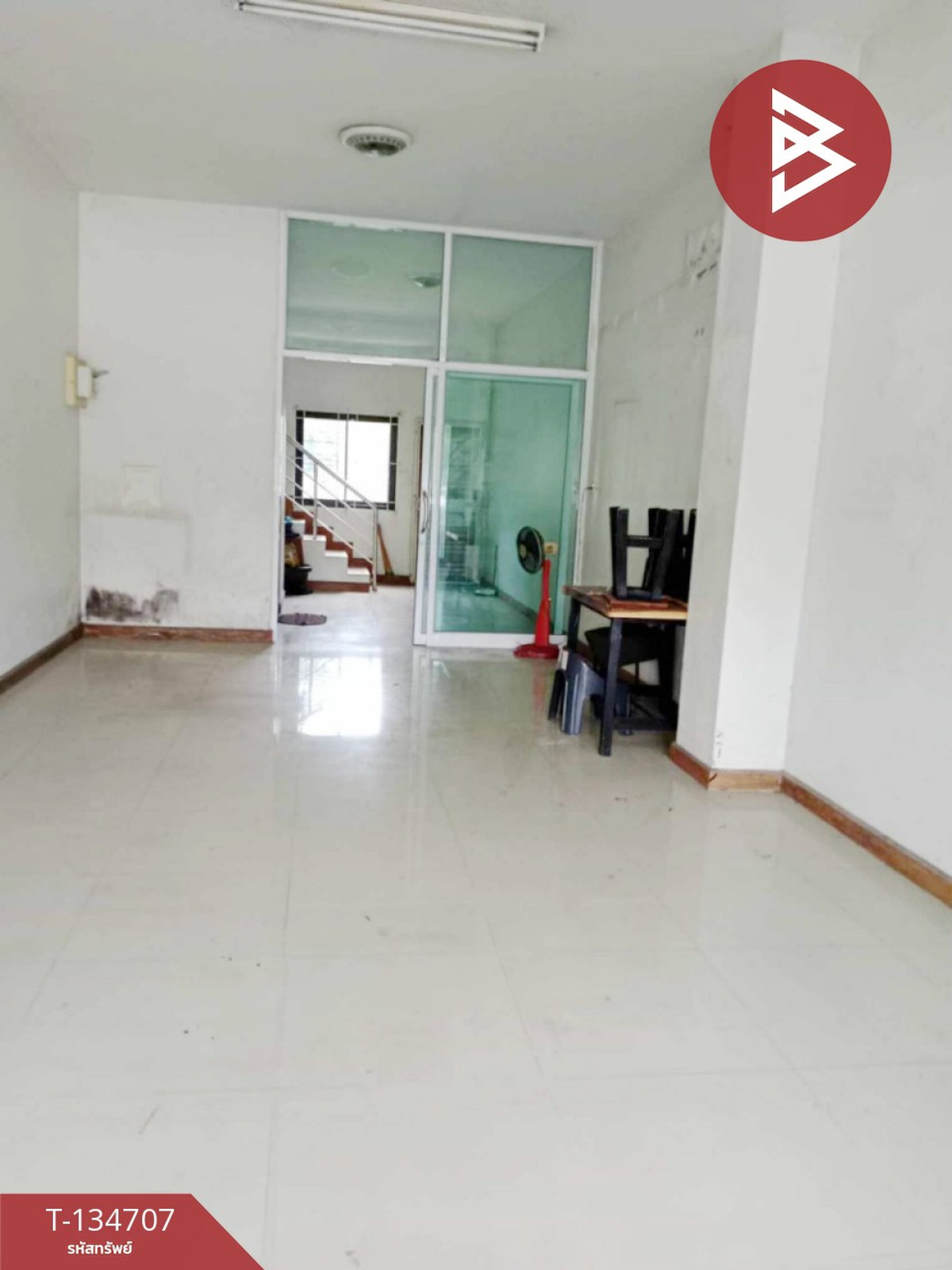 ขายอาคารพาณิชย์ 2 ชั้น เนื้อที่ 33.7 ตร.วา นาเคียน นครศรีธรรมราช