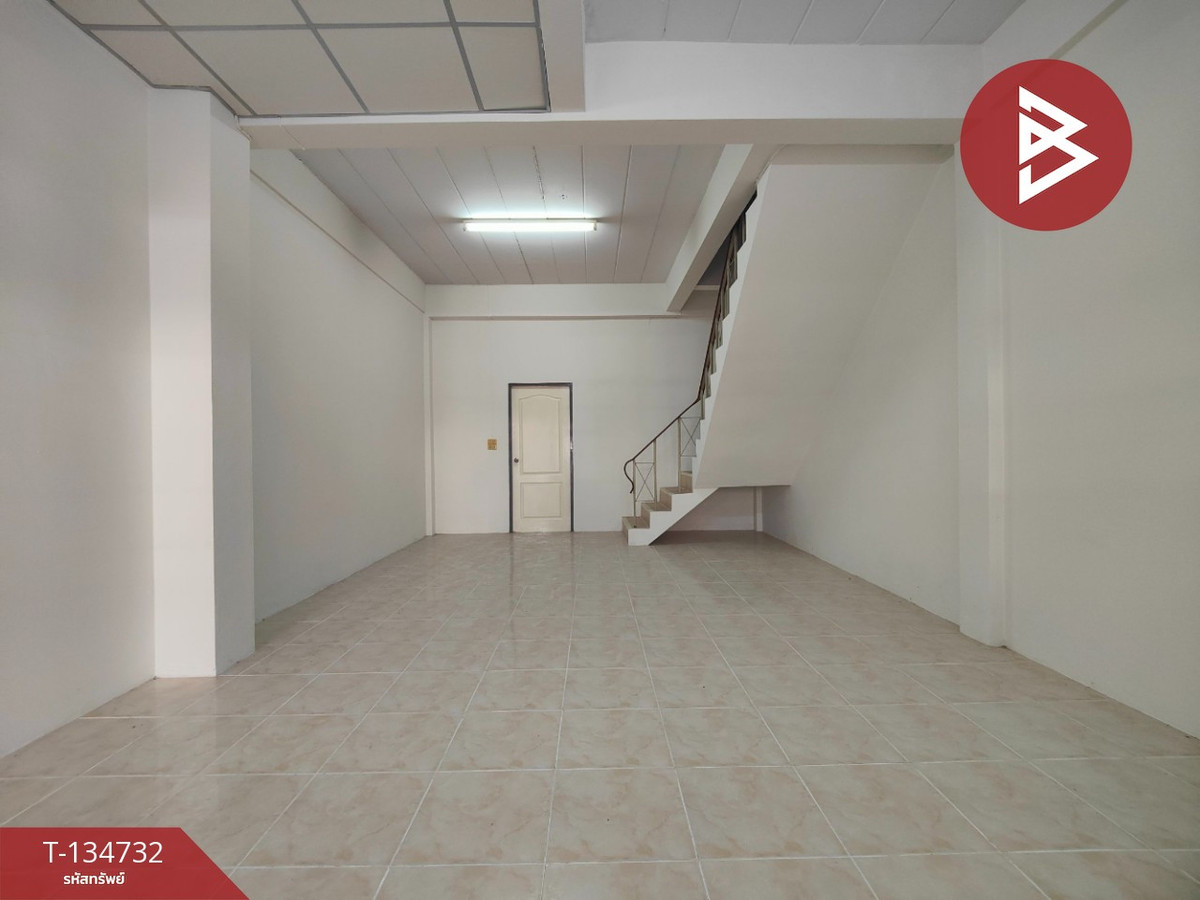 ขายทาวน์เฮ้าส์ หมู่บ้านศิริวรรณ บ่อพลับ นครปฐม