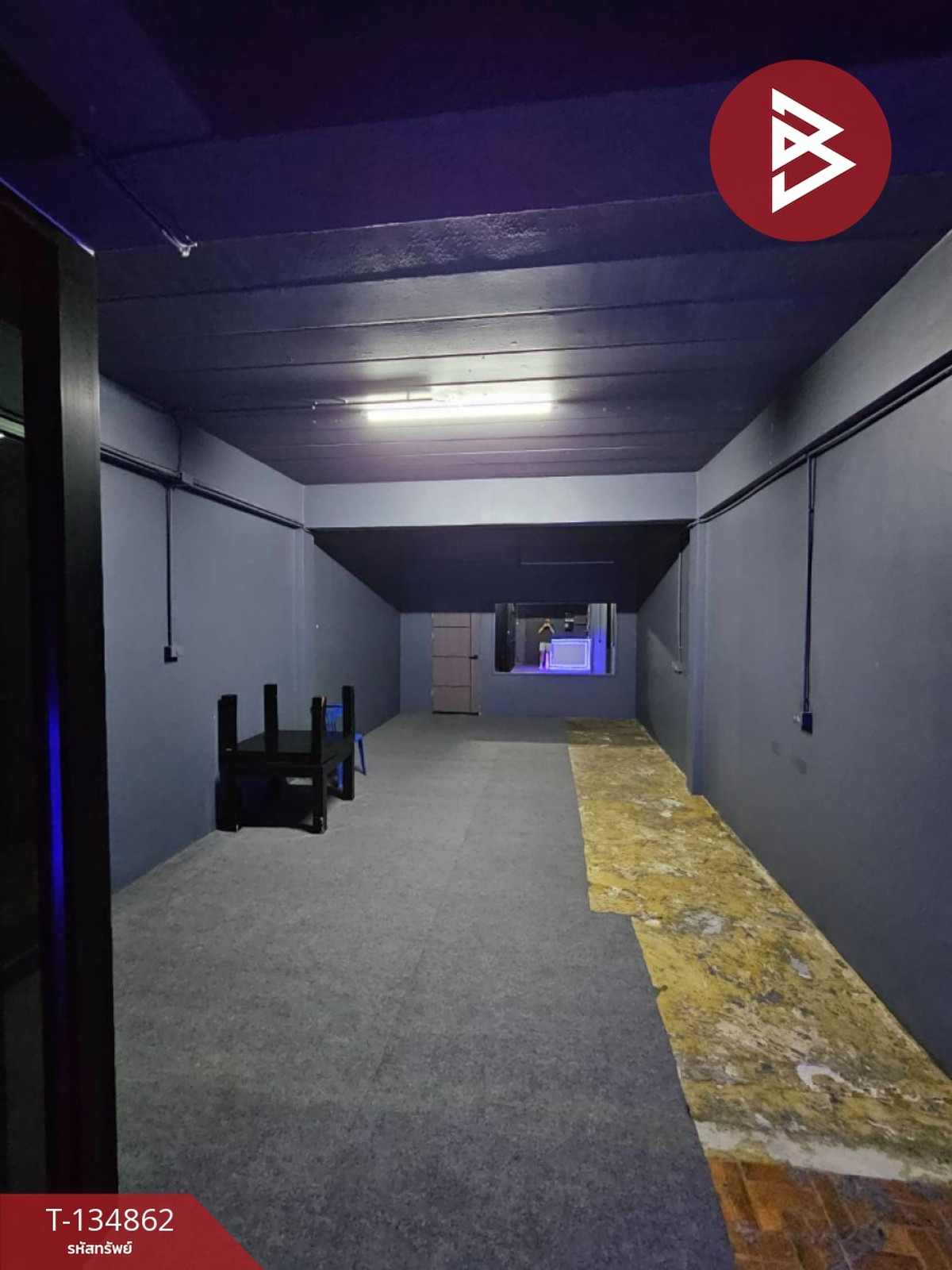 ขายอาคารพาณิชย์ 3 ชั้น เนื้อที่ 16 ตร.วา ศรีราชา ชลบุรี