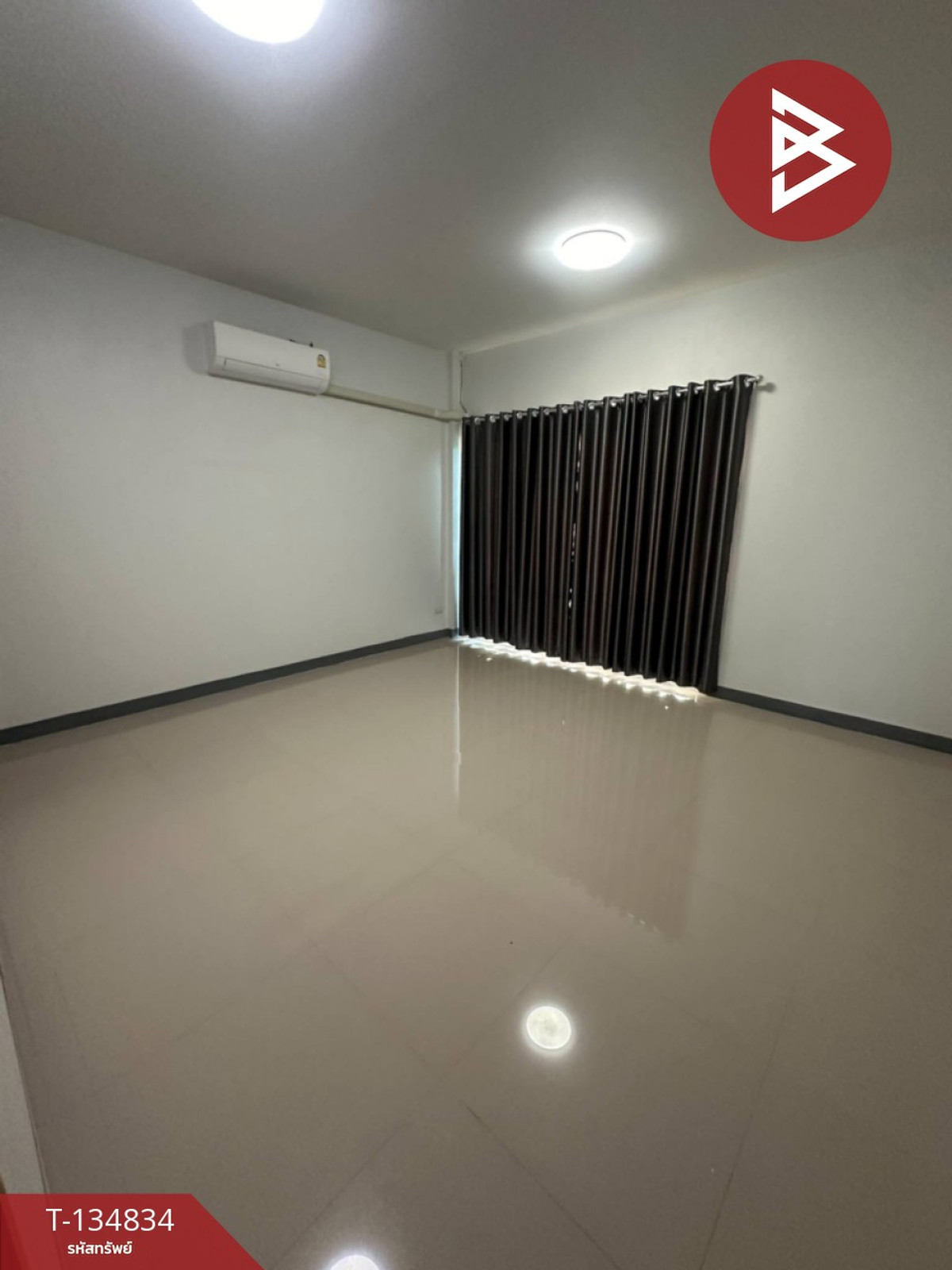 ขายทาวน์เฮ้าส์ 2 ชั้น เนื้อที่ 23.8 ตารางวา ต.ท่าเสา อุตรดิตถ์