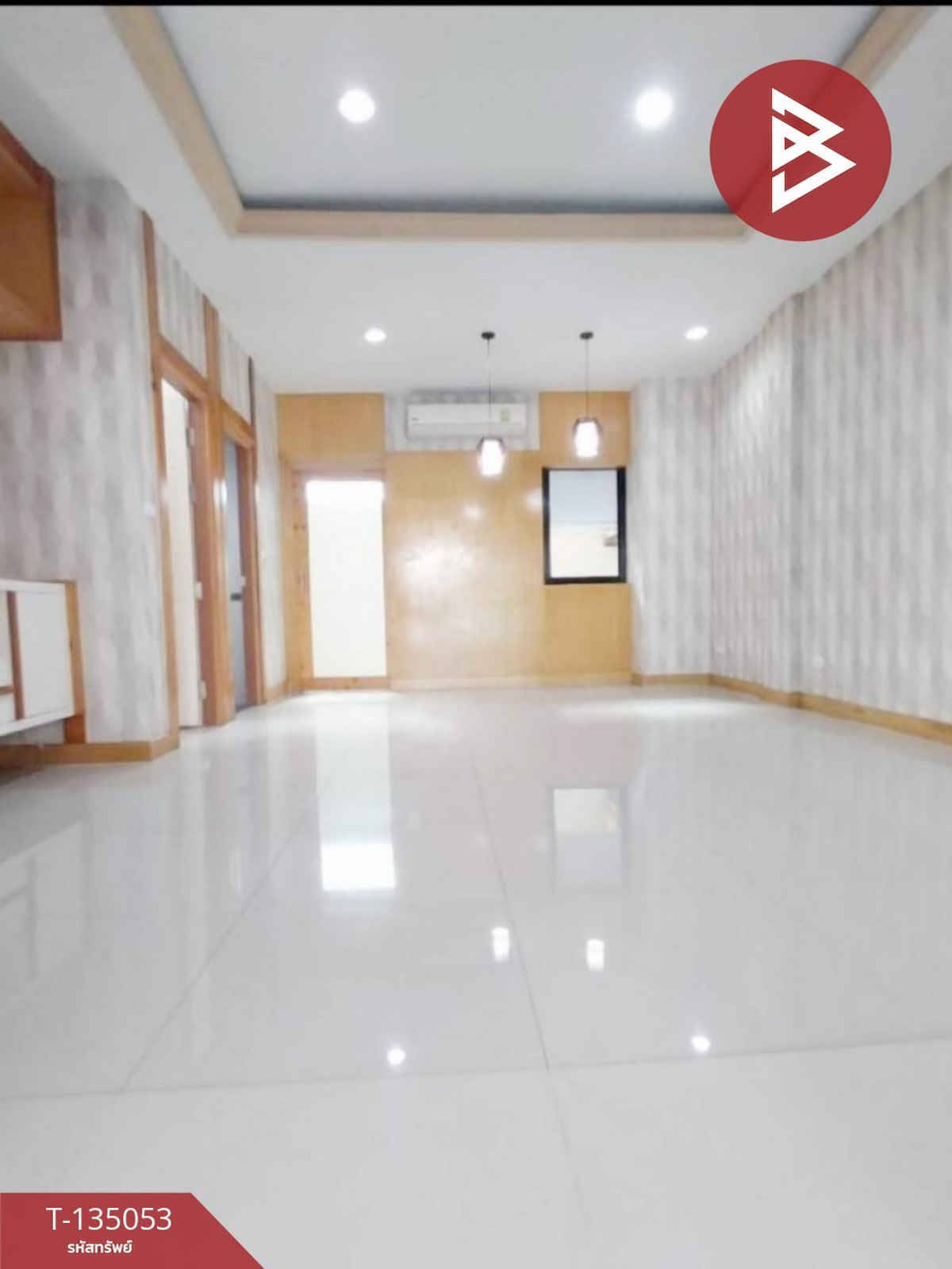 ขายทาวน์โฮม หมู่บ้านเดอะทรอป2 มอเตอร์เวย์-ลาดกระบัง (The Trop II Motorway-Ladkrabang)