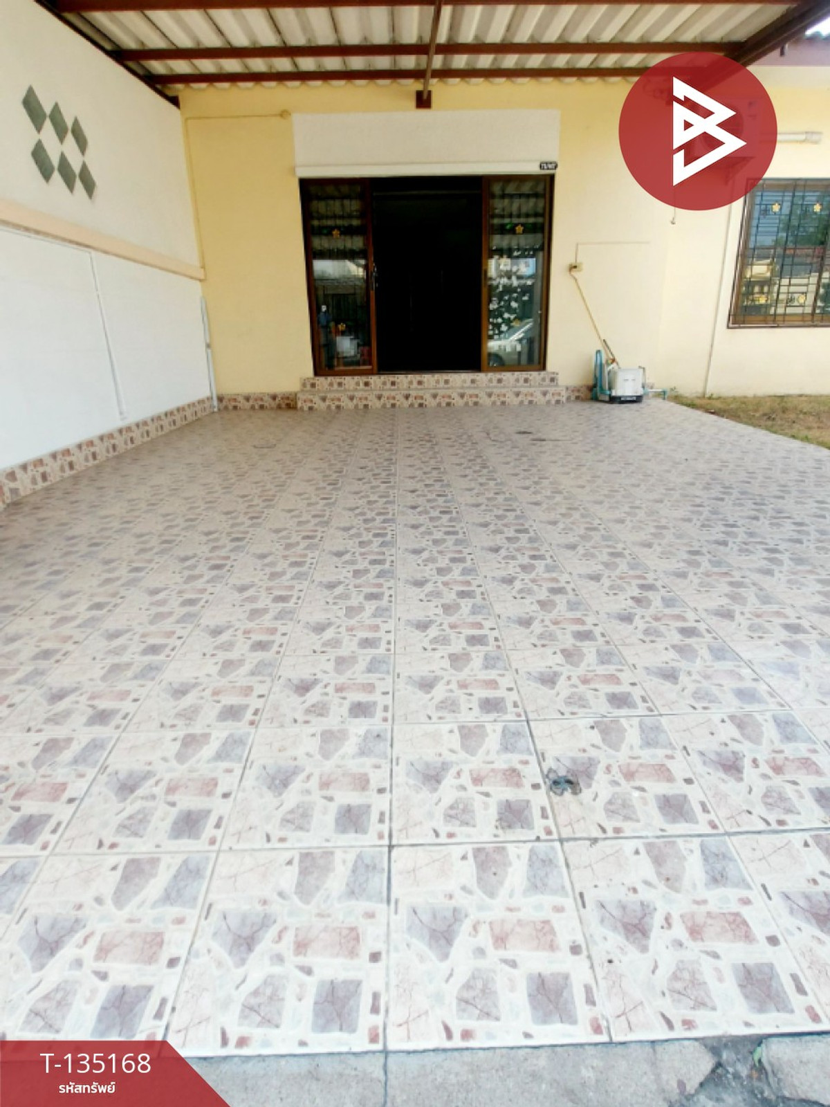 ขายทาวน์เฮ้าส์ หมู่บ้านแฟมิลี่ทาวน์1 นาป่า ชลบุรี พร้อมเข้าอยู่