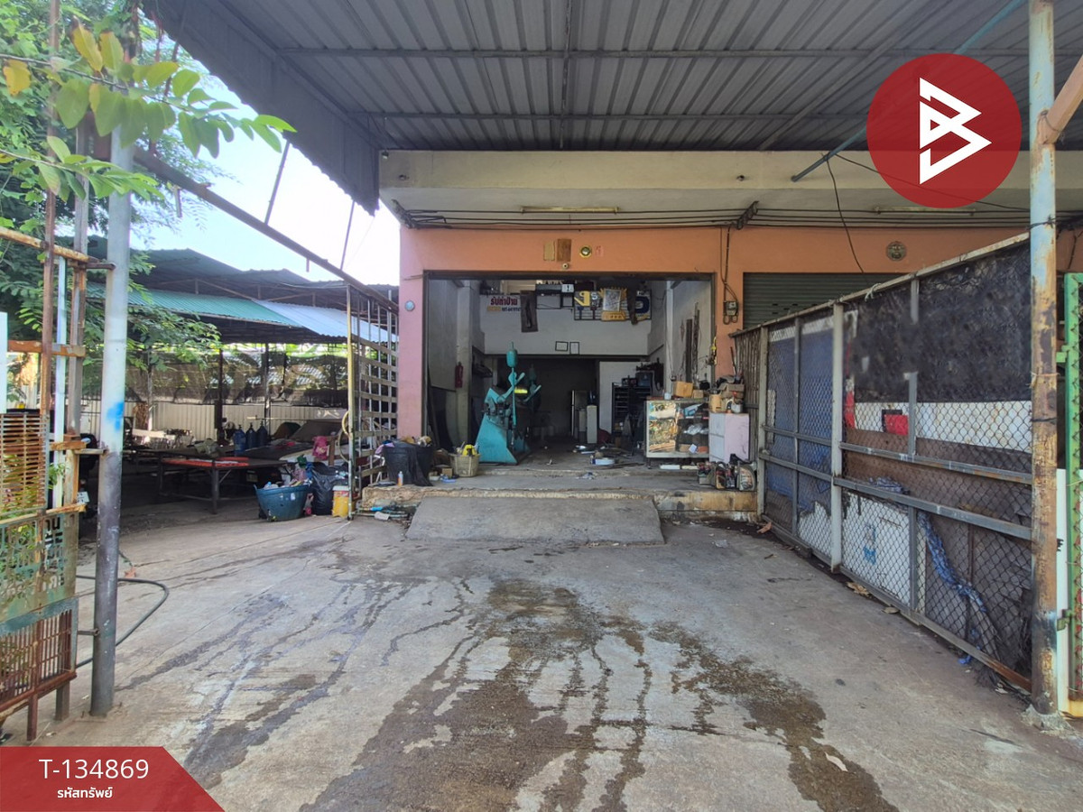 ขายอาคารพาณิชย์ 3 ชั้น เนื้อที่ 84.9 ตร.วา บางหญ้าแพรก สมุทรสาคร