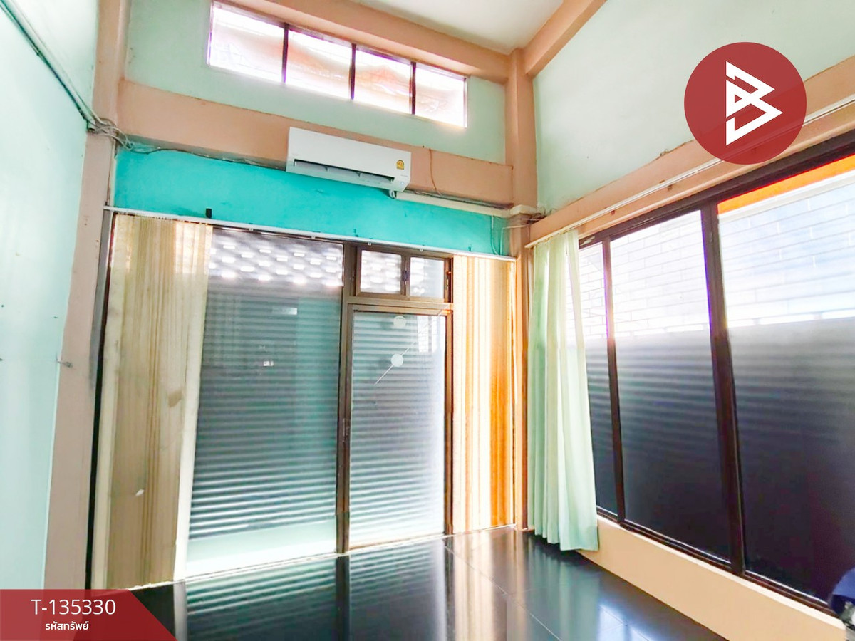 ขายอาคารพาณิชย์ 5 ชั้น ซอยเอกชัย 88 บางบอน กรุงเทพมหานคร ทำเลดี