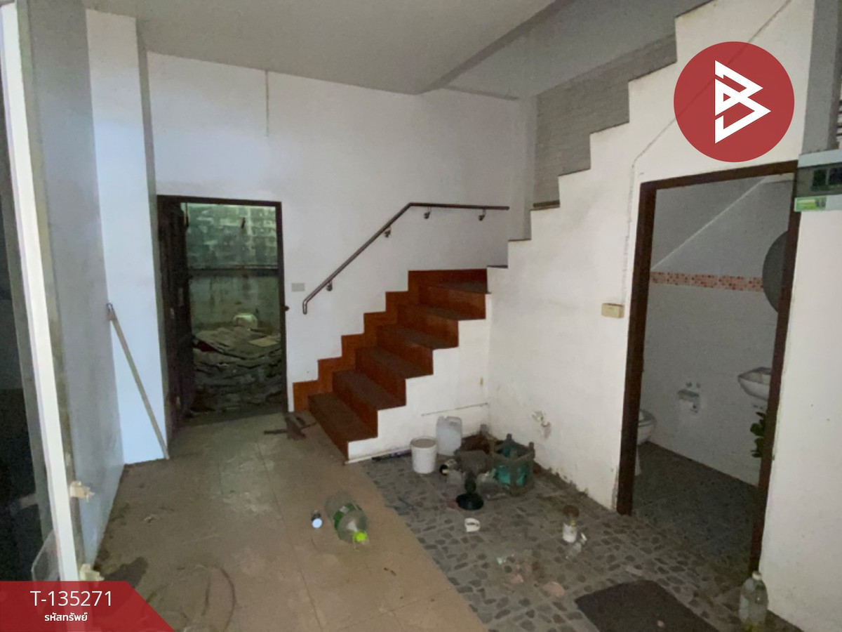 ขายอาคารพาณิชย์ ถ.เทพประสิทธิ์ เนื้อที่ 20 ตร.วา บางละมุง ชลบุรี