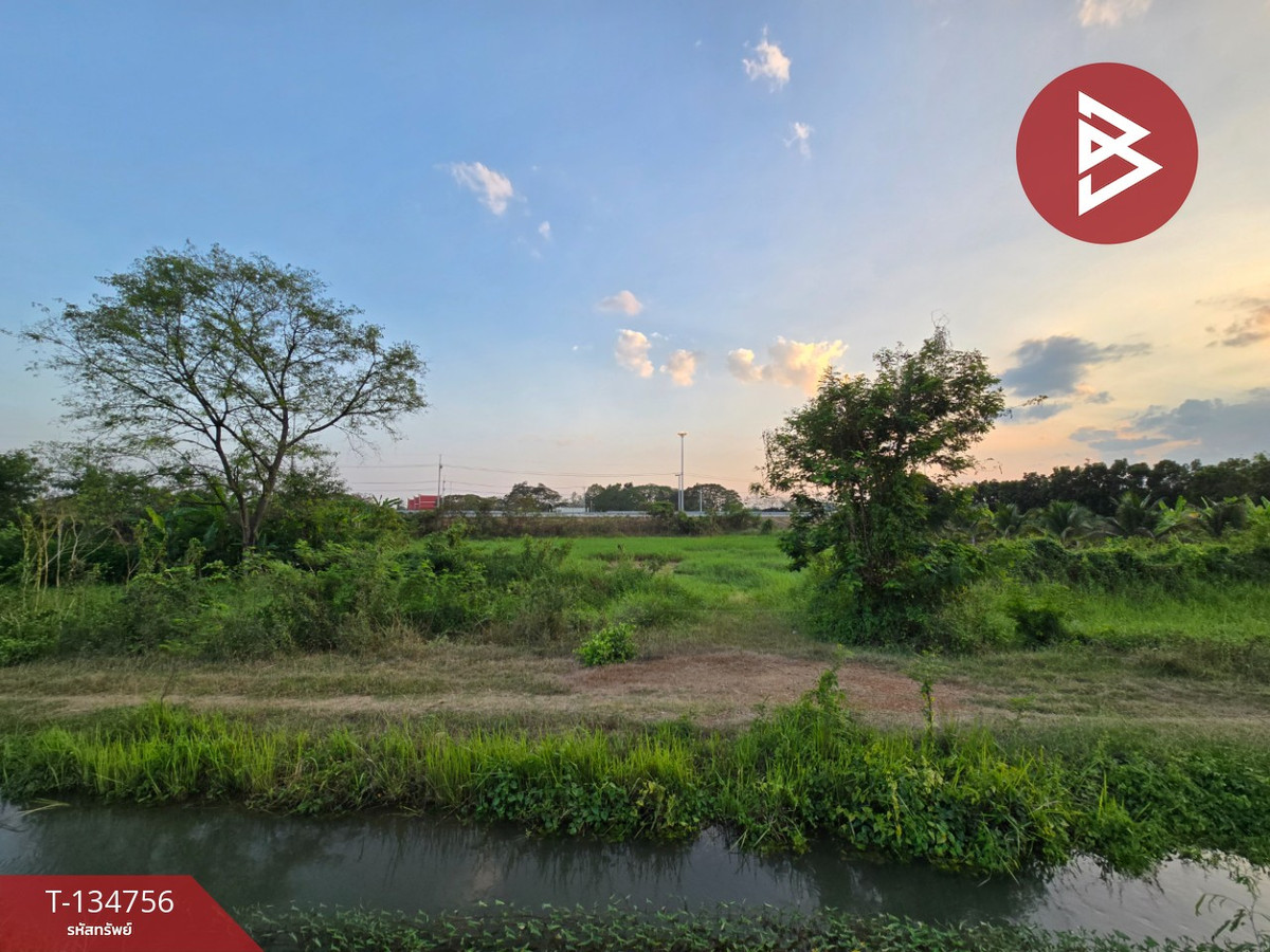 ขายด่วนที่ดิน 1 ไร่ 3 งาน 67 ตารางวา ต.โพรงมะเดื่อ นครปฐม ใกล้ทางขึ้น M81