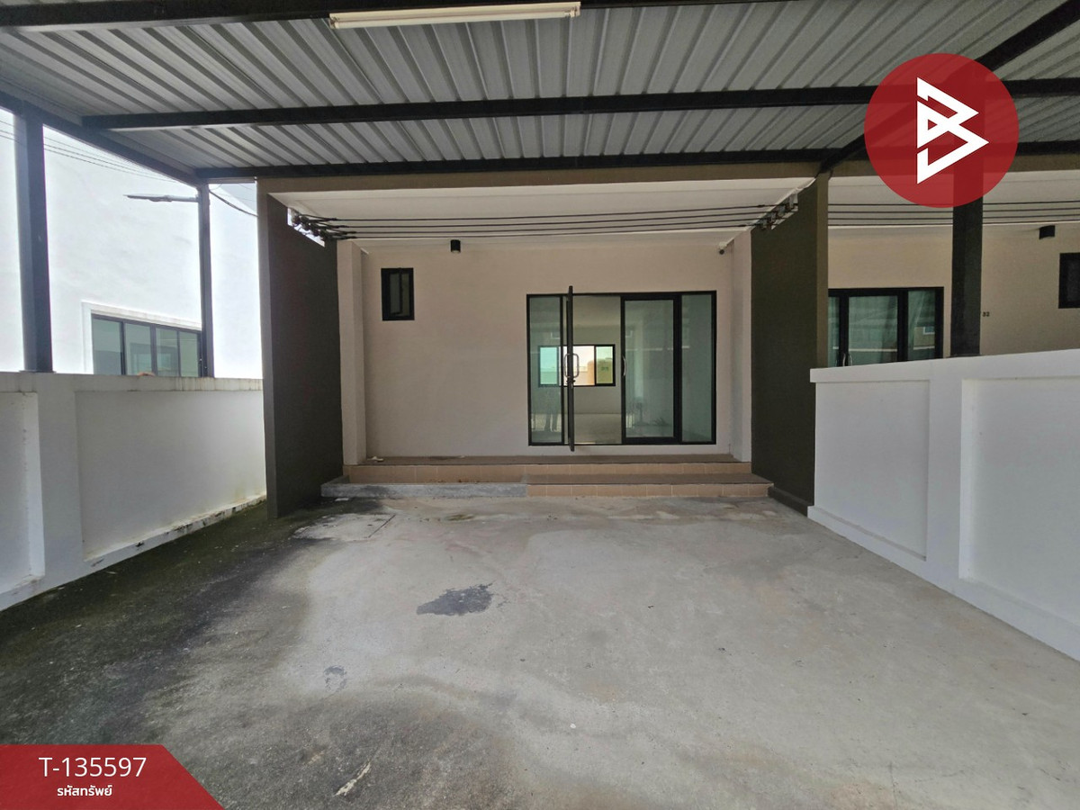 ขายทาวน์เฮ้าส์ 2 ชั้น เนื้อที่ 27.5 ตร.วา ท่าช้าง จันทบุรี