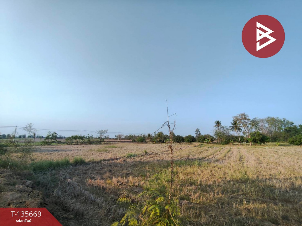 ขายที่ดินแปลงใหญ่ เนื้อที่ 29 ไร่ 3 งาน 4 ตารางวา ลาดยาว นครสวรรค์