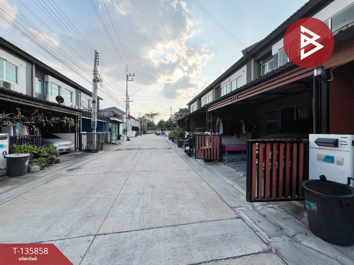 ขายทาวน์เฮ้าส์ หมู่บ้านพฤกษา122 อมตะ-บายพาส นาป่า ชลบุรี