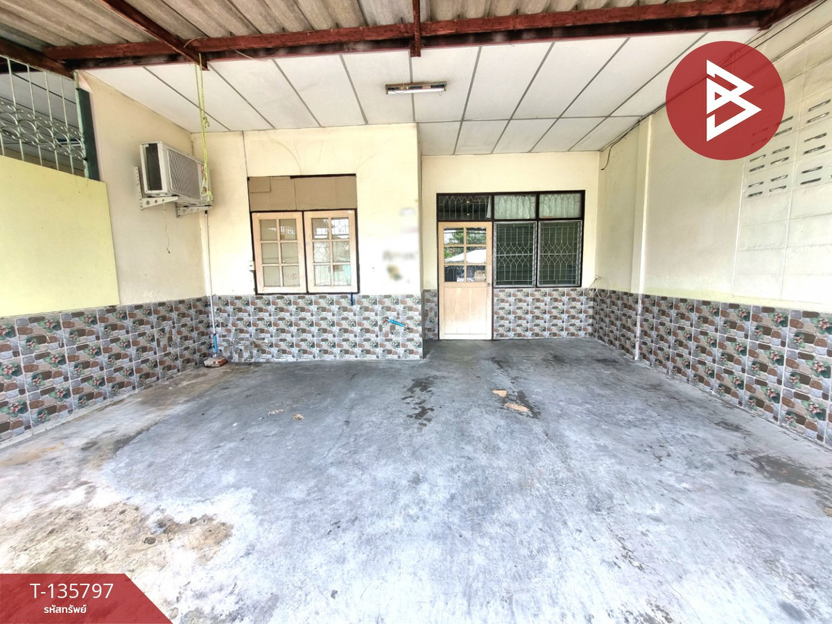 ขายทาวน์เฮ้าส์ หมู่บ้านร้อยหลัง วังหิน ศรีราชา ชลบุรี