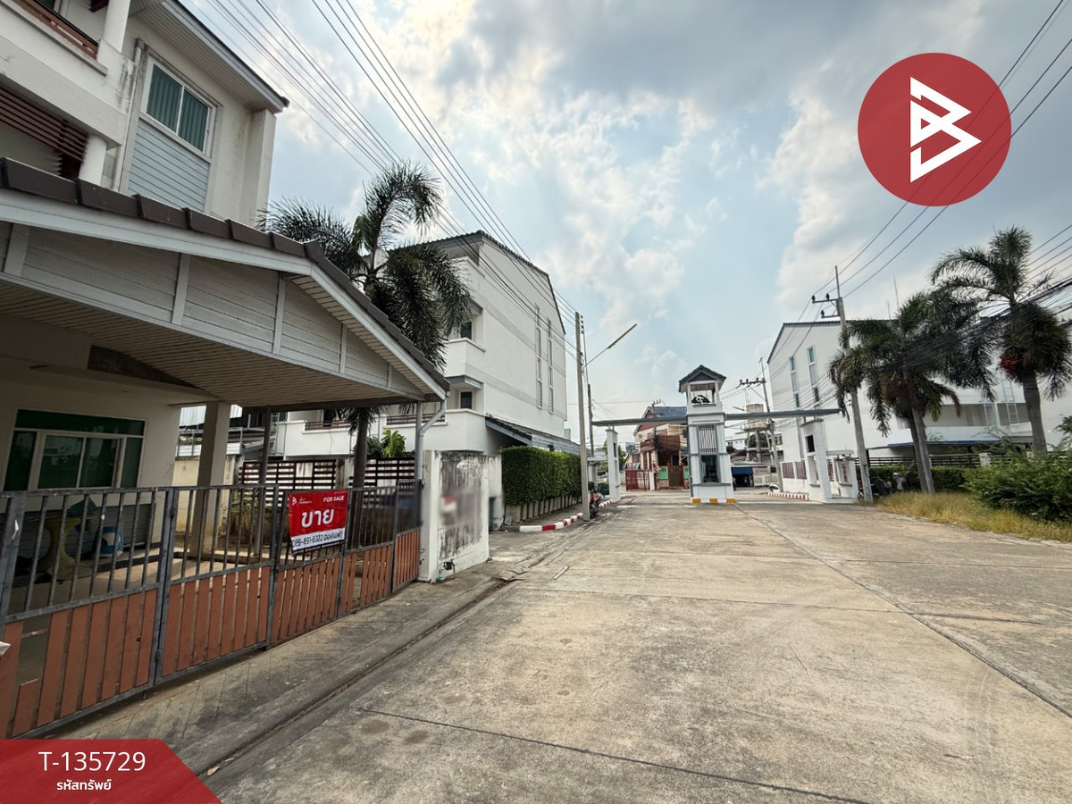 ขายทาวน์เฮ้าส์ โครงการเพชรรัตน์โฮม ห้วยจรเข้ นครปฐม