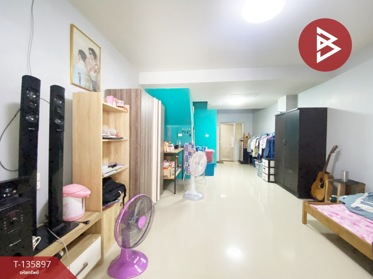 ขายทาวน์เฮ้าส์ หมู่บ้านแฟมิลี่ซิตี้ พานทอง (Family City Pantong) ชลบุรี