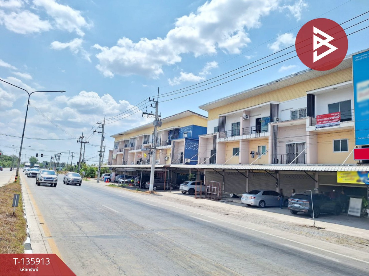 ขายอาคารพาณิชย์ 3 ชั้น เนื้อที่ 20 ตร.วา ต.บ้านใหญ่ เมืองนครนายก