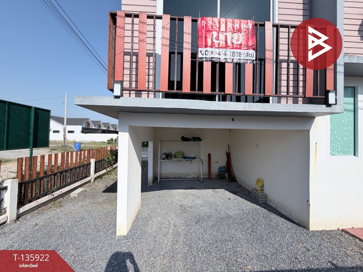 ขายบ้านแฝดชั้นครึ่ง หมู่บ้านภัทราวิลเลจ จ.นครปฐม ทำเลดี