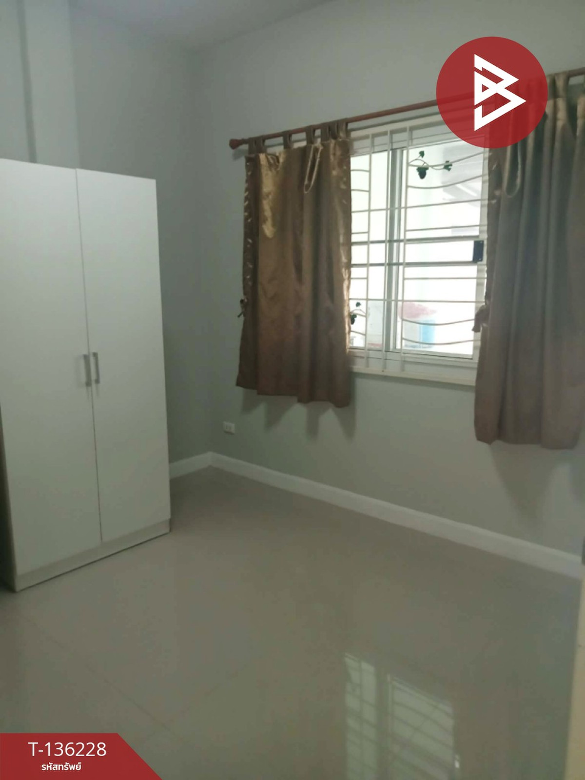 ขายทาวน์เฮ้าส์ หมู่บ้านเซนสิริทาวน์ 1 สุขุมวิท-แยกเจ (Censiri Town 1) ชลบุรี