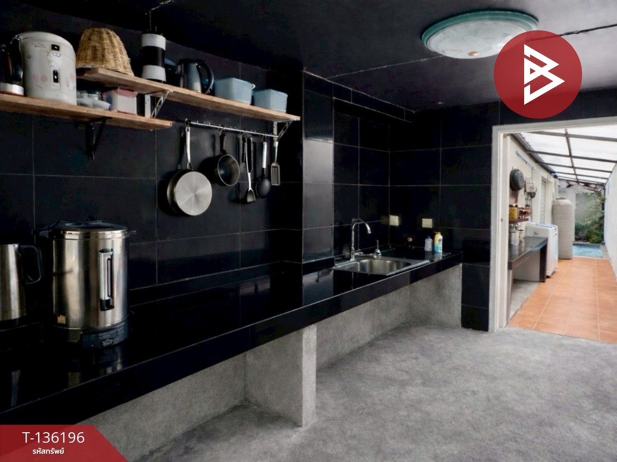 ขายทาวน์เฮ้าส์ หมู่บ้านลลิษา แพรกษา (Baan Larisa Phraeksa) สมุทรปราการ พร้อมเข้าอยู่