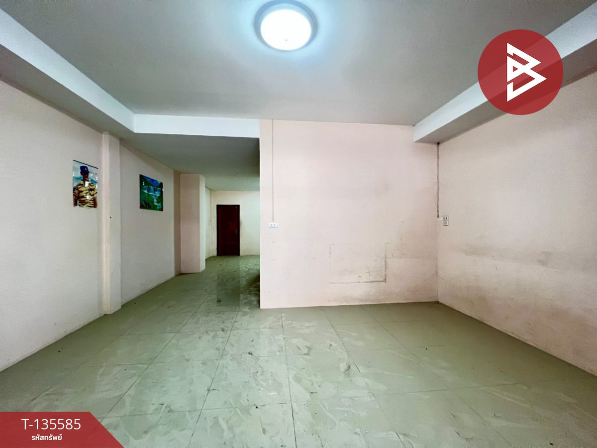 ขายทาวน์เฮ้าส์ หมู่บ้านเดอะโฮมพาร์ค พานทอง ชลบุรี