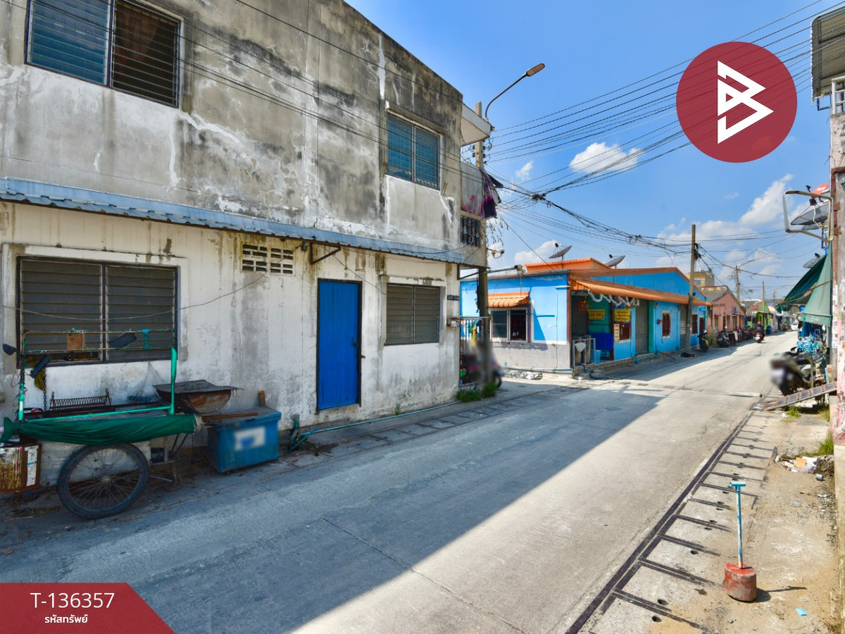 ขายทาวน์เฮ้าส์ 2 ชั้น เนื้อที่ 21 ตร.วา บางเสาธง สมุทรปราการ