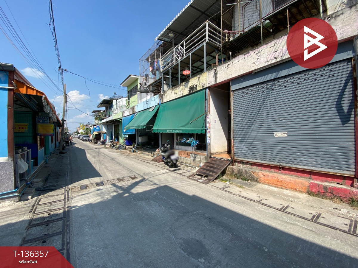 ขายทาวน์เฮ้าส์ 2 ชั้น เนื้อที่ 21 ตร.วา บางเสาธง สมุทรปราการ