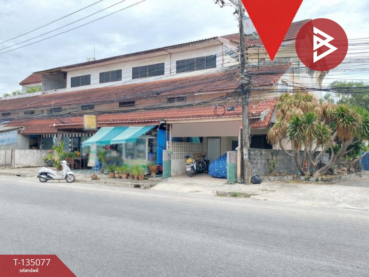 ขายอาคารพาณิชย์ 3 ชั้น เนื้อที่ 33.5 ตารางวา เนินพระ ระยอง ทำเลดี ใกล้แหล่งชุมชน