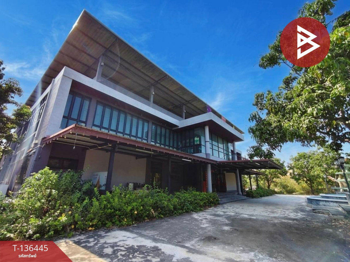 ขายบ้านเดี่ยวหลังใหญ่ พร้อมที่ดิน เนื้อที่ 2 ไร่ 1 งาน 41.4 ตร.วา นครปฐม