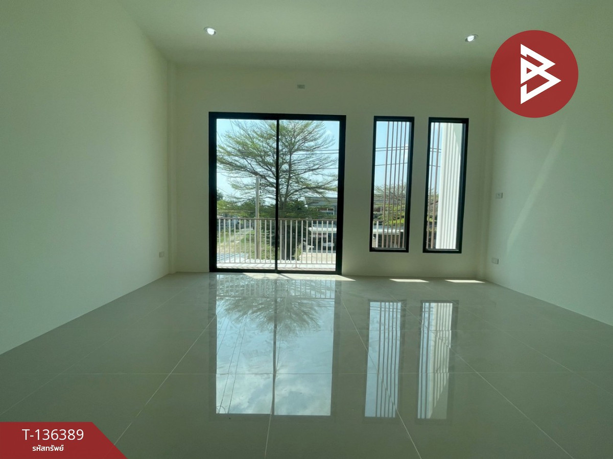 ขายอาคารพาณิชย์ 2 ชั้น เนื้อที่ 26 ตร.วา ตะพง ระยอง