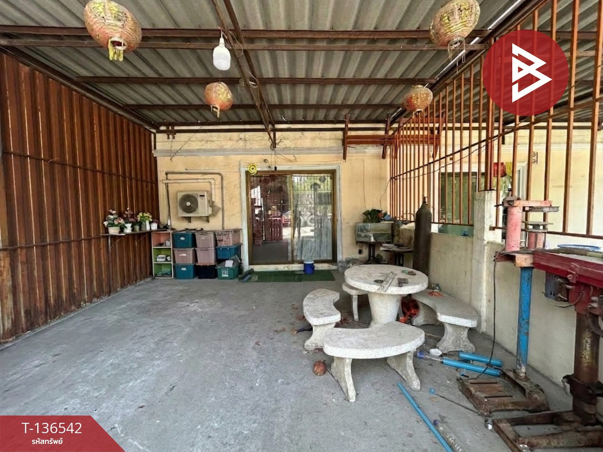 ขายทาวน์เฮ้าส์ โครงการเลค เลเจนด์ วิลเลจ (Lake Legend Village) บางละมุง ชลบุรี