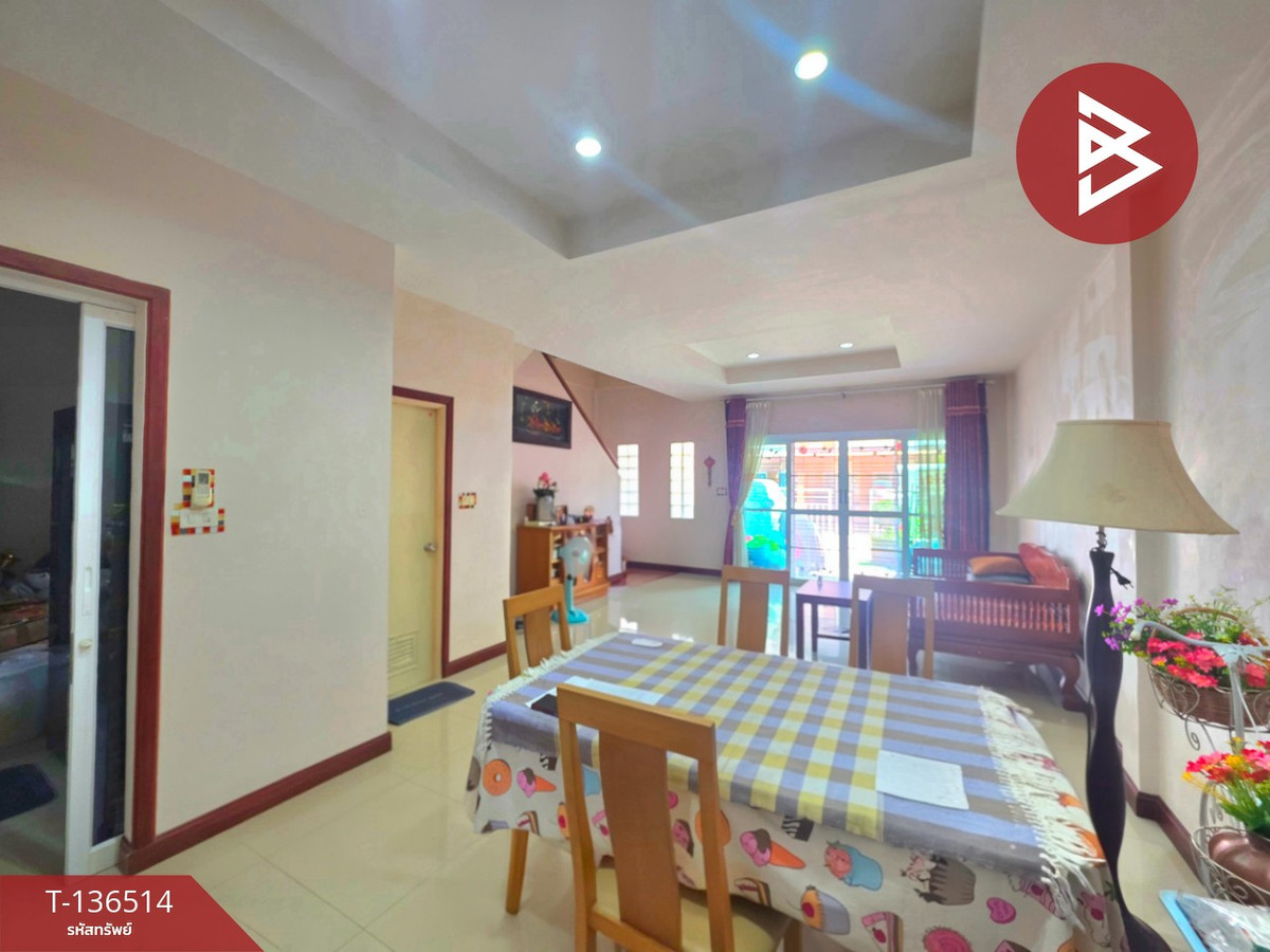 ขายทาวน์เฮ้าส์ เนื้อที่ 24 ตารางวา ศรีราชา ชลบุรี