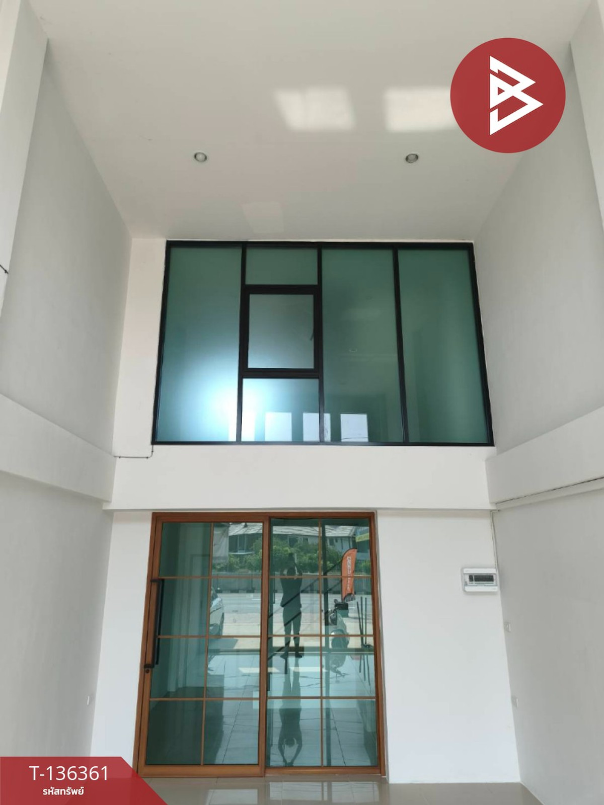 ขายอาคารพาณิชย์ 3 ชั้น เนื้อที่ 21.2 ตร.วา ห้วยกะปิ ชลบุรี