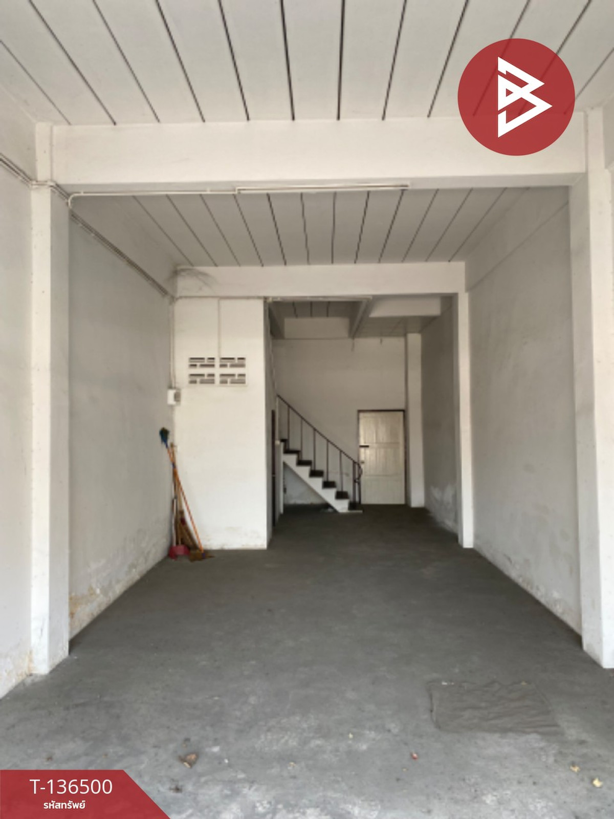 ขายอาคารพาณิชย์ 3 ชั้น เนื้อที่ 20 ตร.วา บางละมุง ชลบุรี