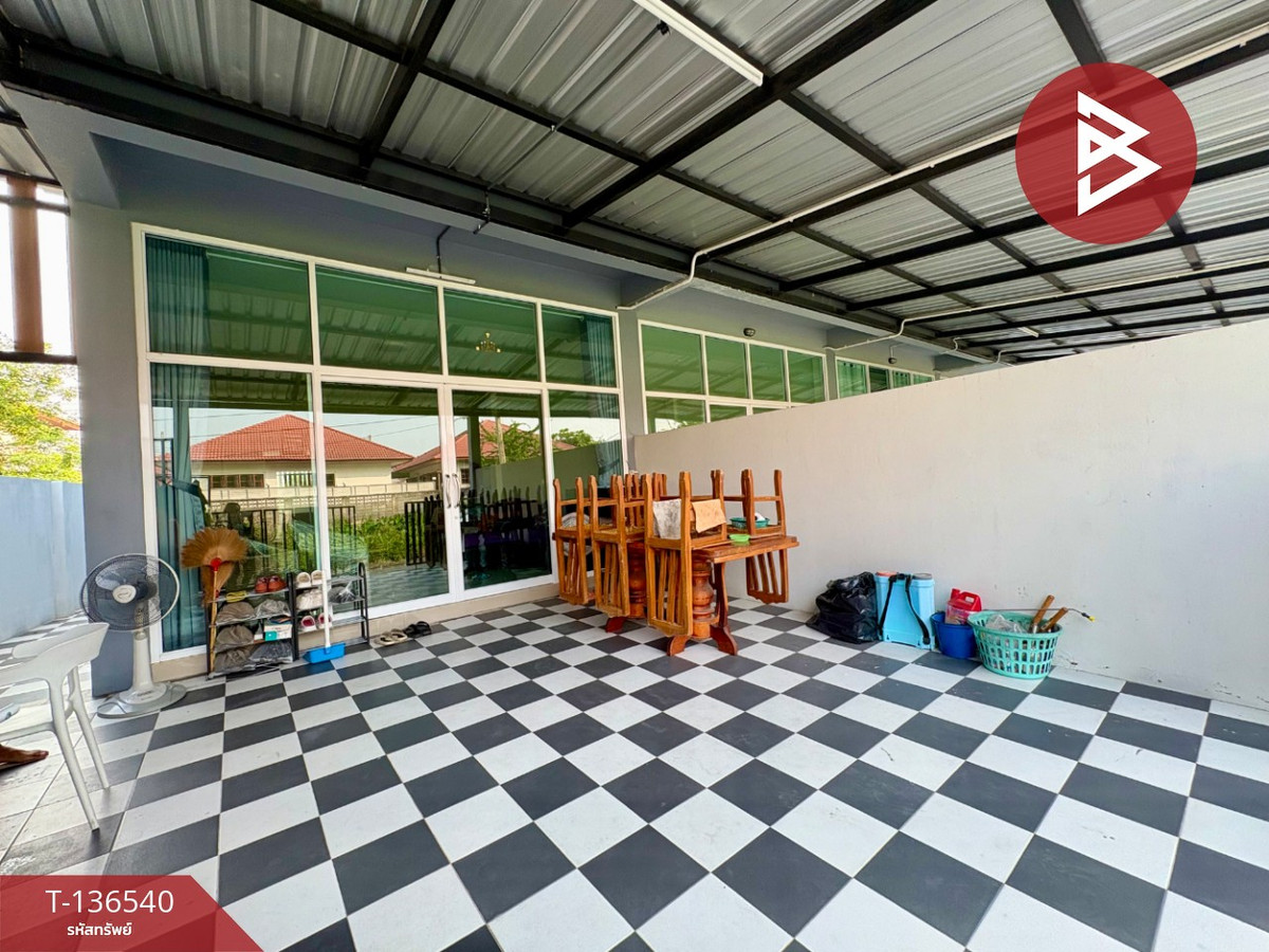 ขายทาวน์เฮ้าส์ เนื้อที่ 30.7 ตารางวา บ้านกล้วย ชัยนาท