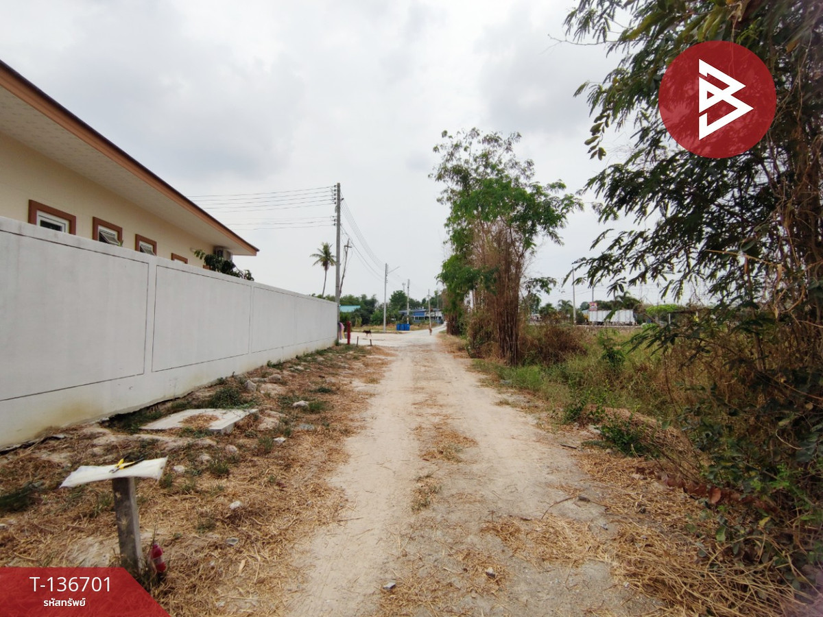 ขายที่ดินพร้อมบ้านเดี่ยวและโกดัง เนื้อที่ 6 ไร่ 9 ตารางวา อ.พนัสนิคม ชลบุรี