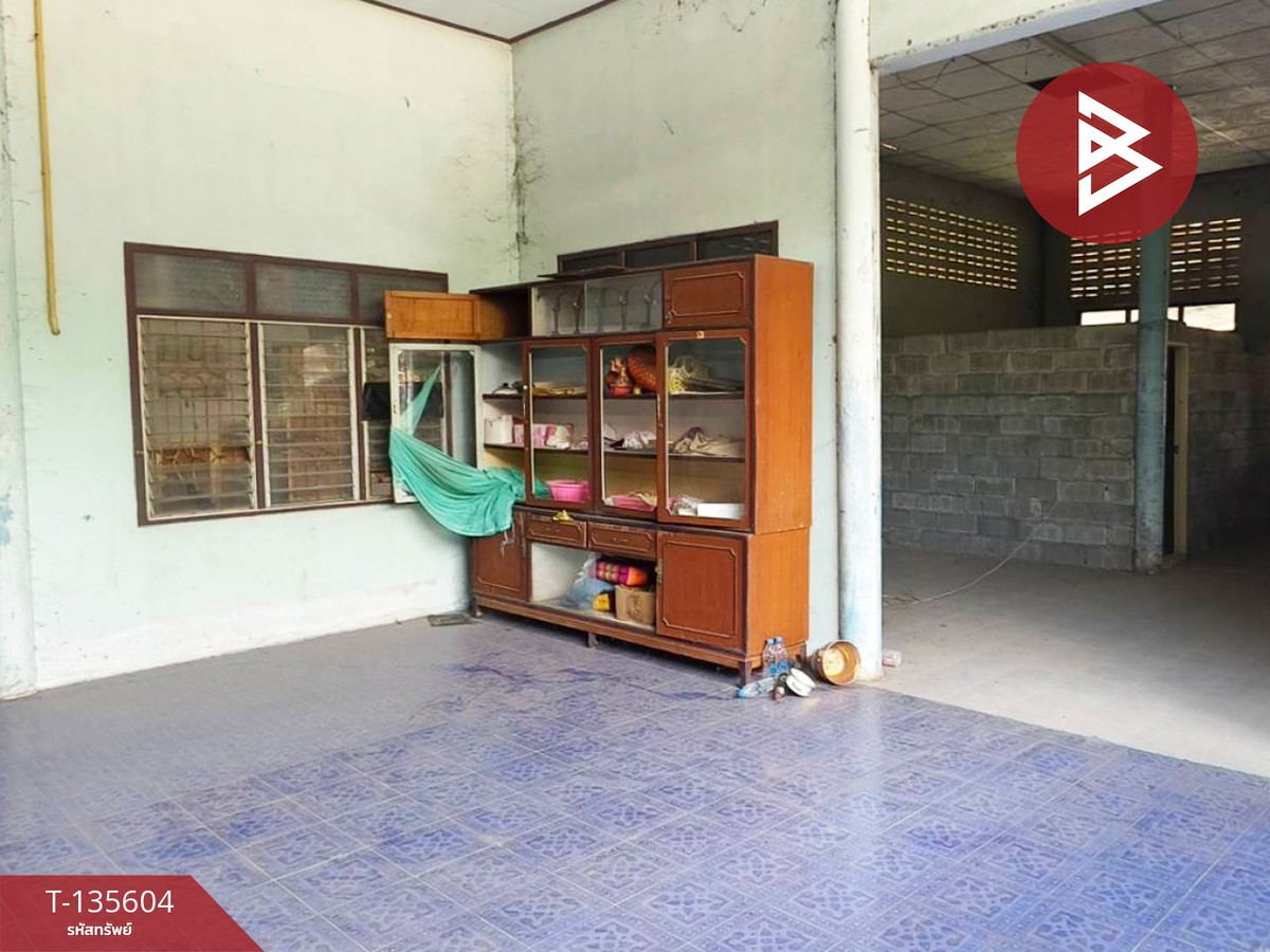 ขายด่วนบ้านเดี่ยวพร้อมที่ดิน เนื้อที่ 2 ไร่ 1 งาน 94 ตารางวา ท่าช้าง สิงห์บุรี ติดถนน